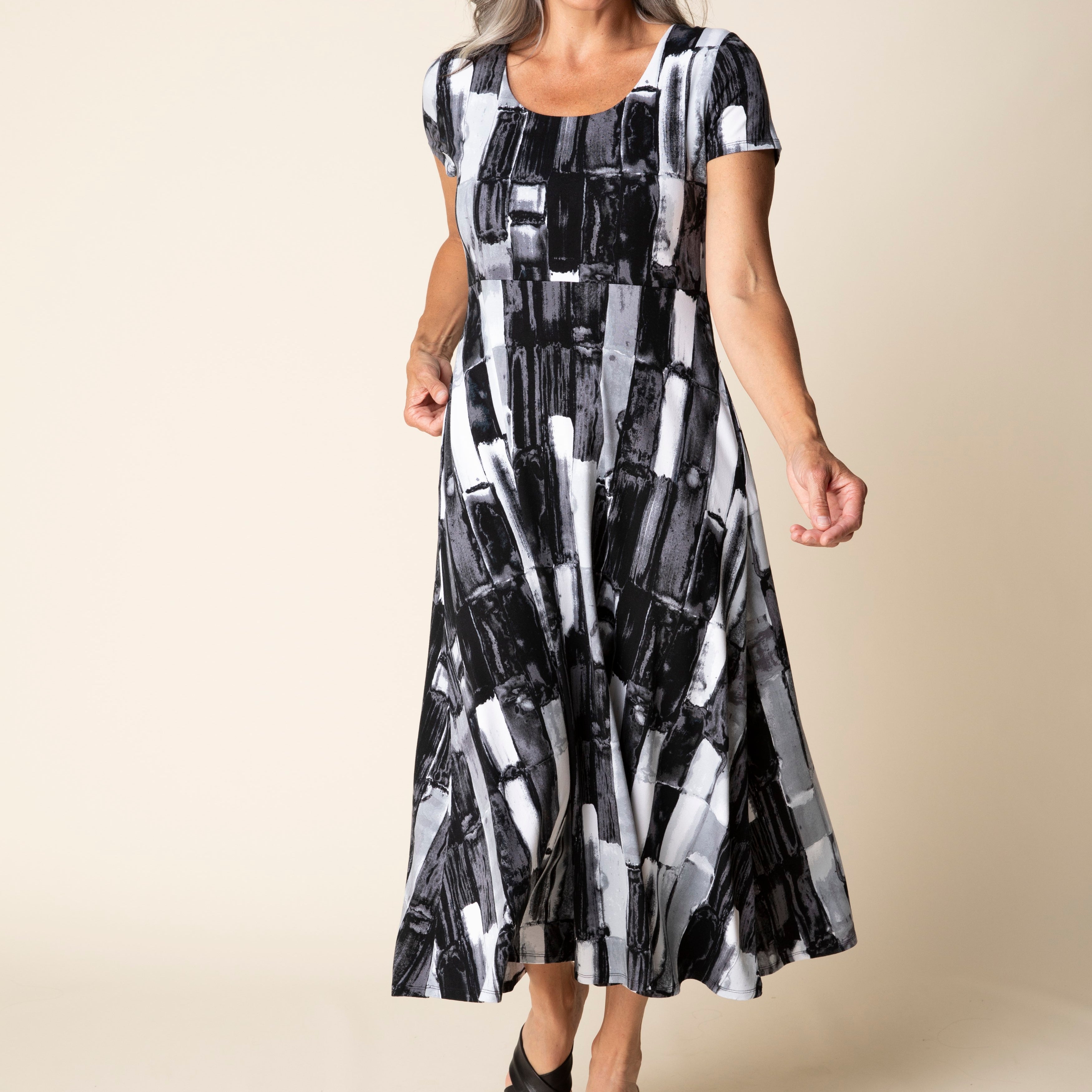 Habitat Core Travel Brushstroke Swing Dress 57590