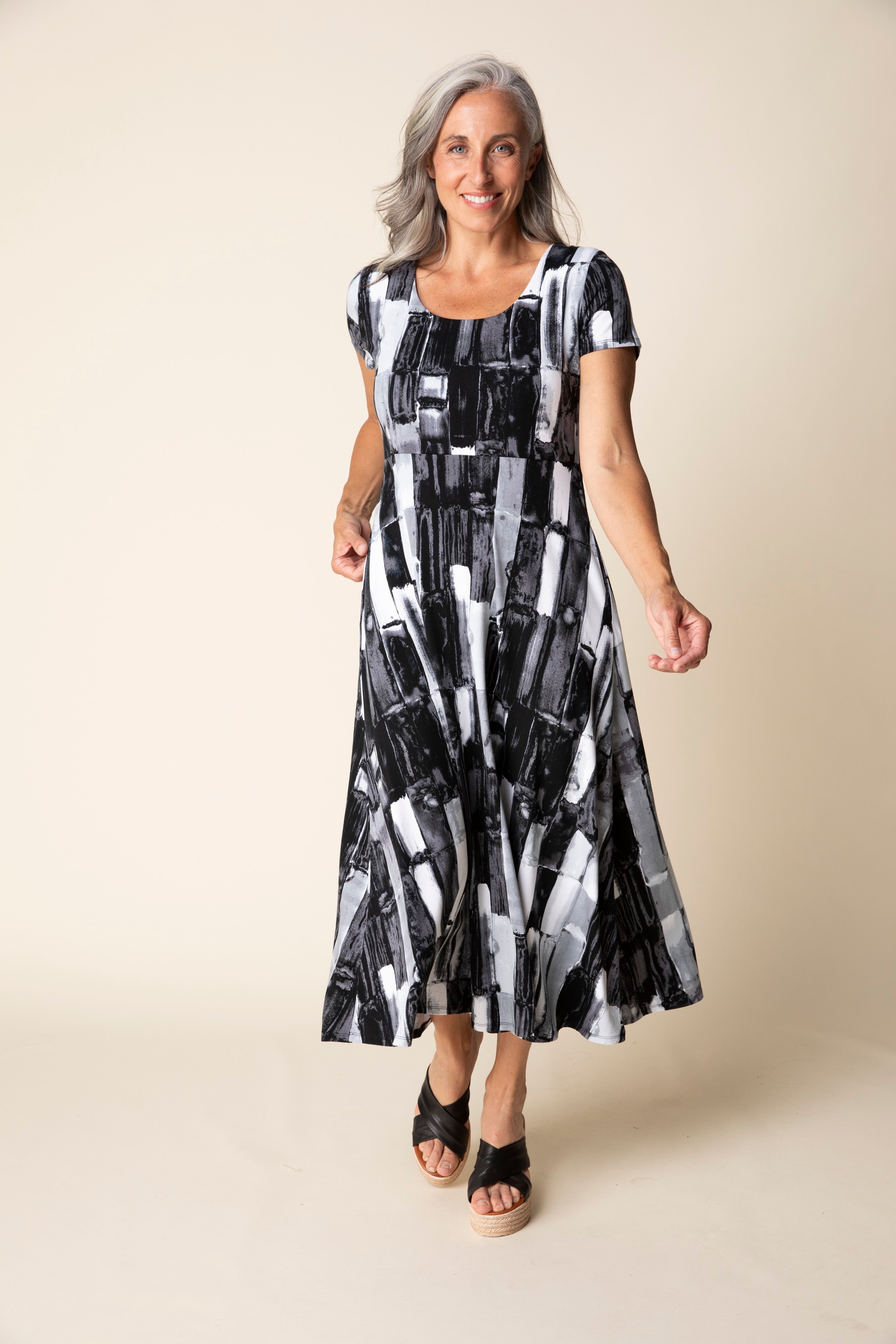 Habitat Core Travel Brushstroke Swing Dress 57590