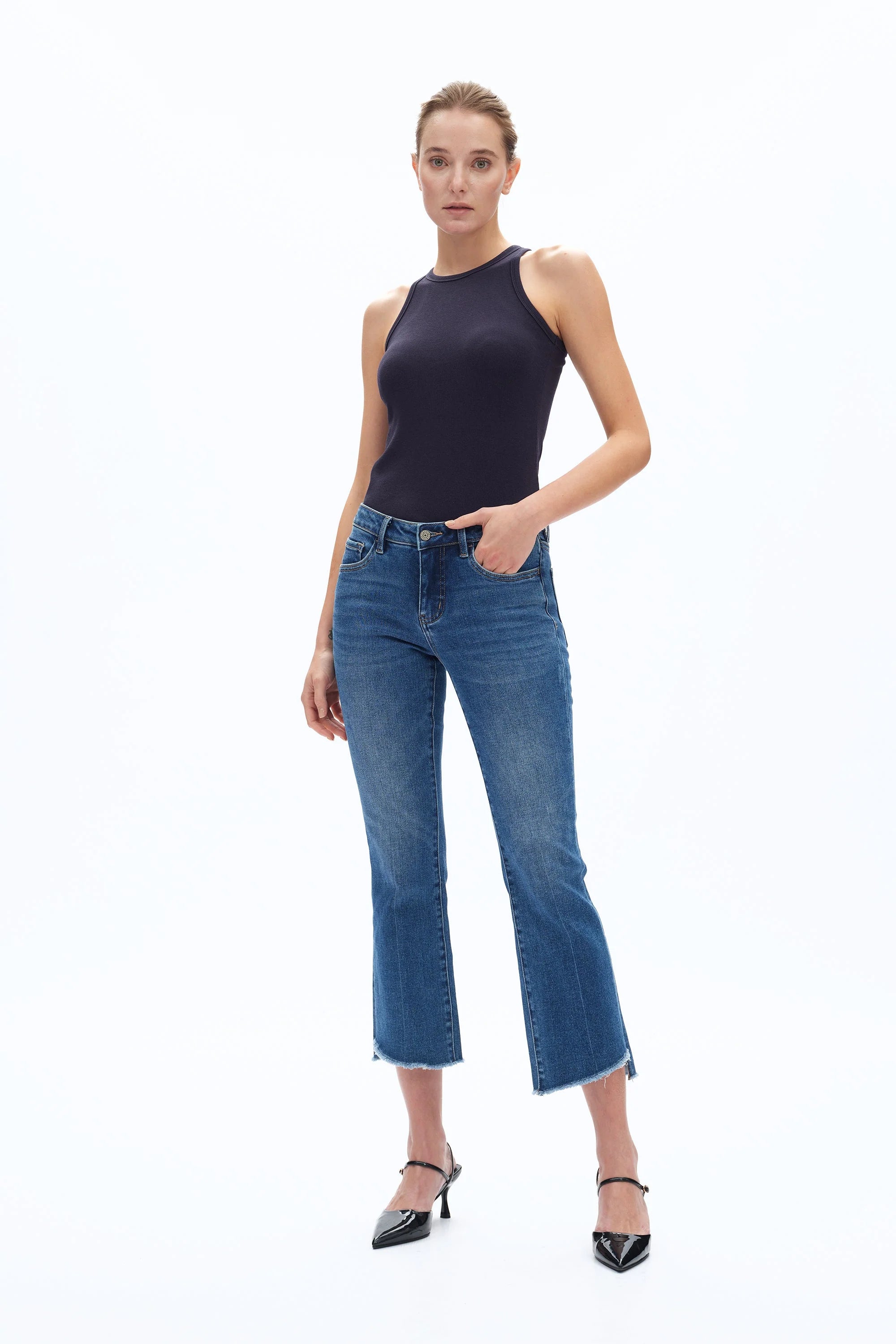 Bayeas Mid Rise Cropped Bootcut Jeans
